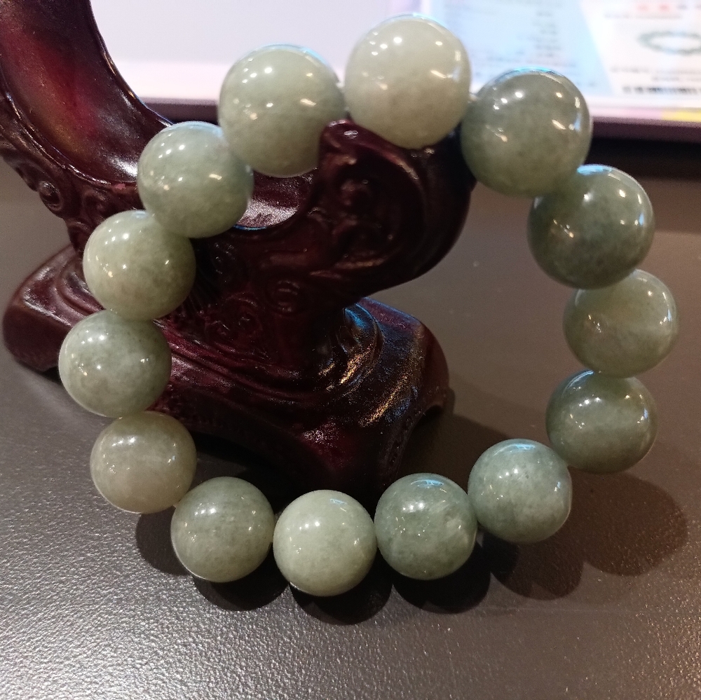 All Natural Grade A green jade jadiet bracelet.